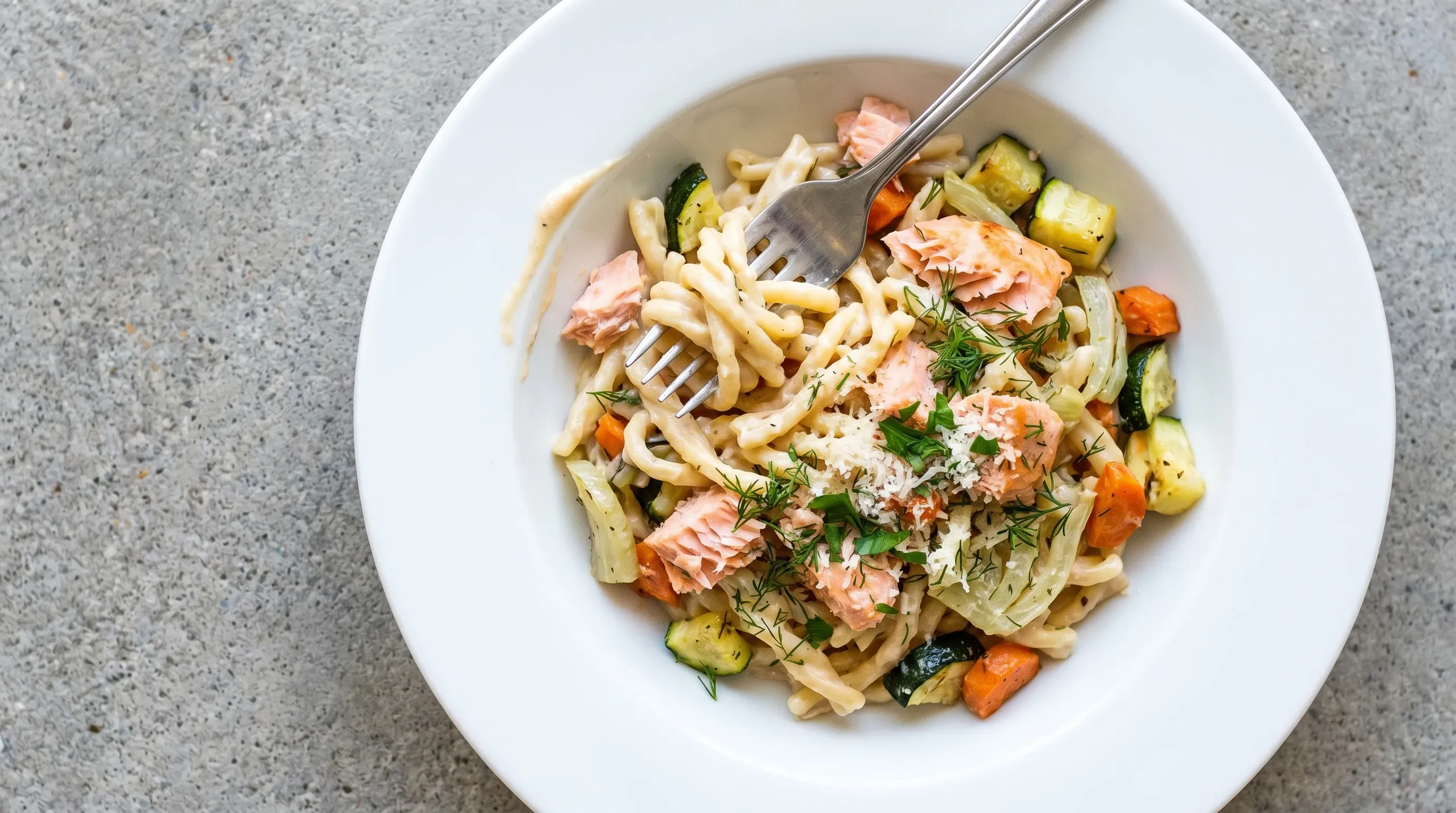 Lachs-Gemüse-Pasta – glutenfrei & histaminarm
