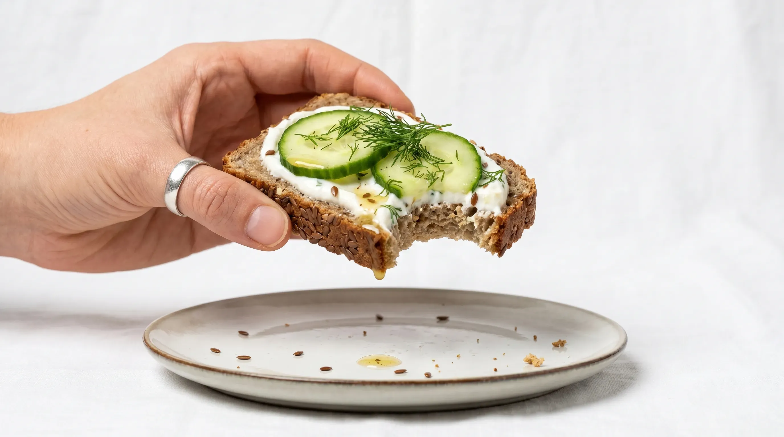Roggen-Haferkleie-Brot mit Leinsamen