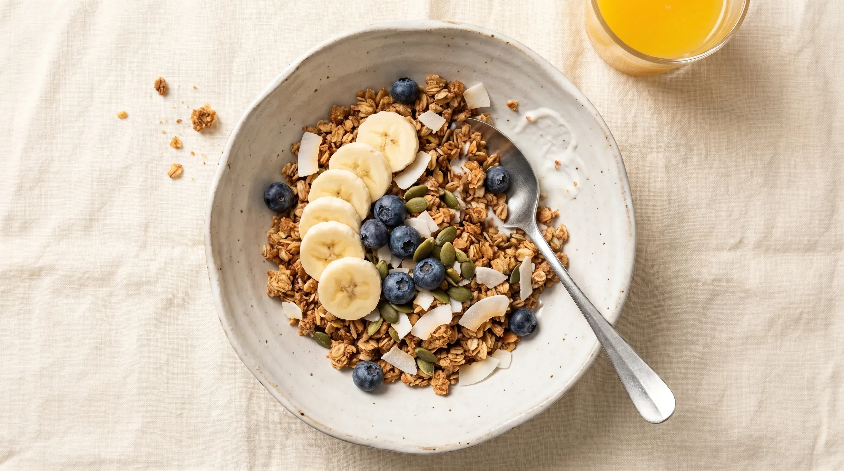 Zuckerfreies Kokos-Zimt-Granola
